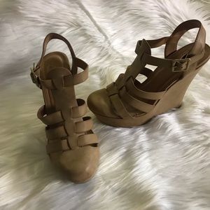 Nude wedge sandal